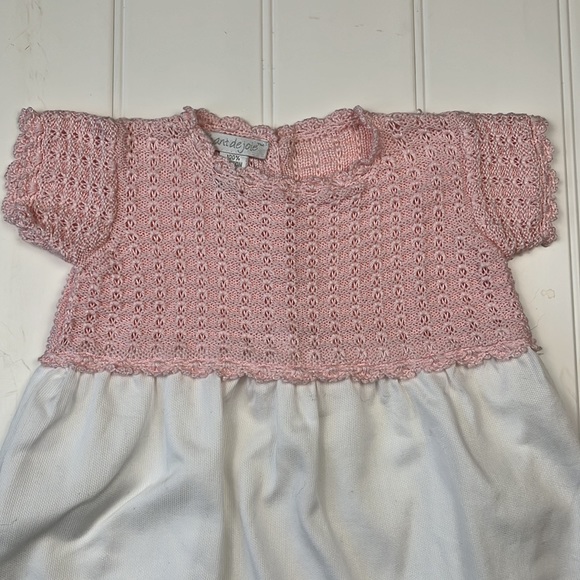 Chant de Joie White and Pink Knit Romper Size 12-18 Months - Picture 2 of 12